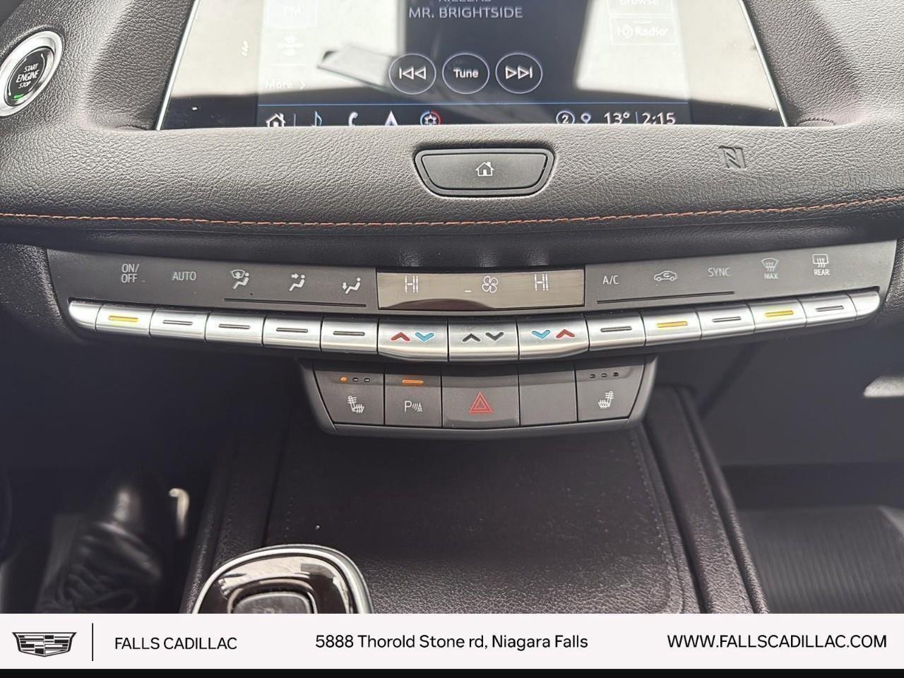 2021 Cadillac XT4 Sport PANO ROOF,NAV,20'S Photo