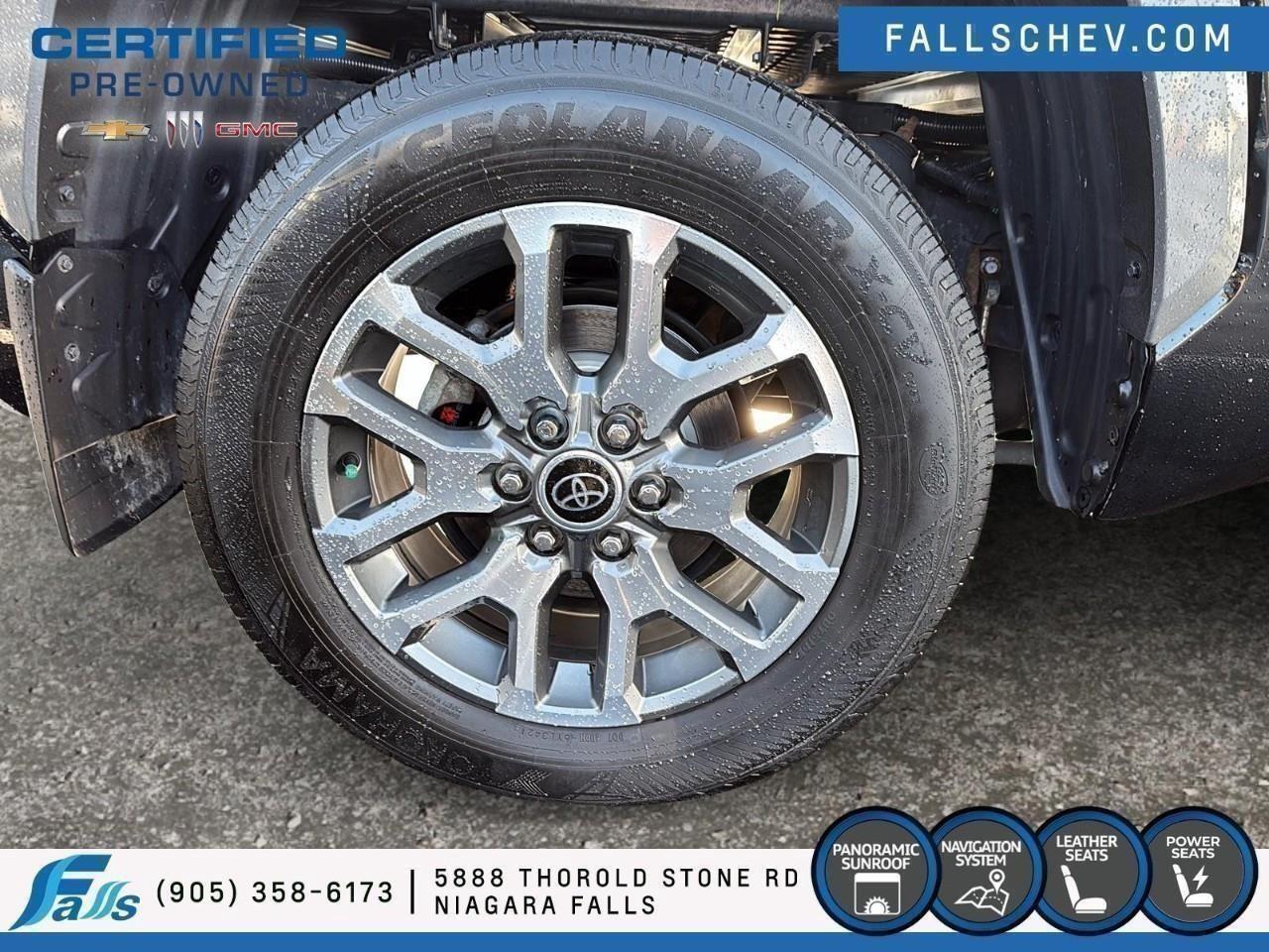 2022 Toyota Tundra Platinum PLATINUM,1794,PANO ROOF,LEATHER Photo