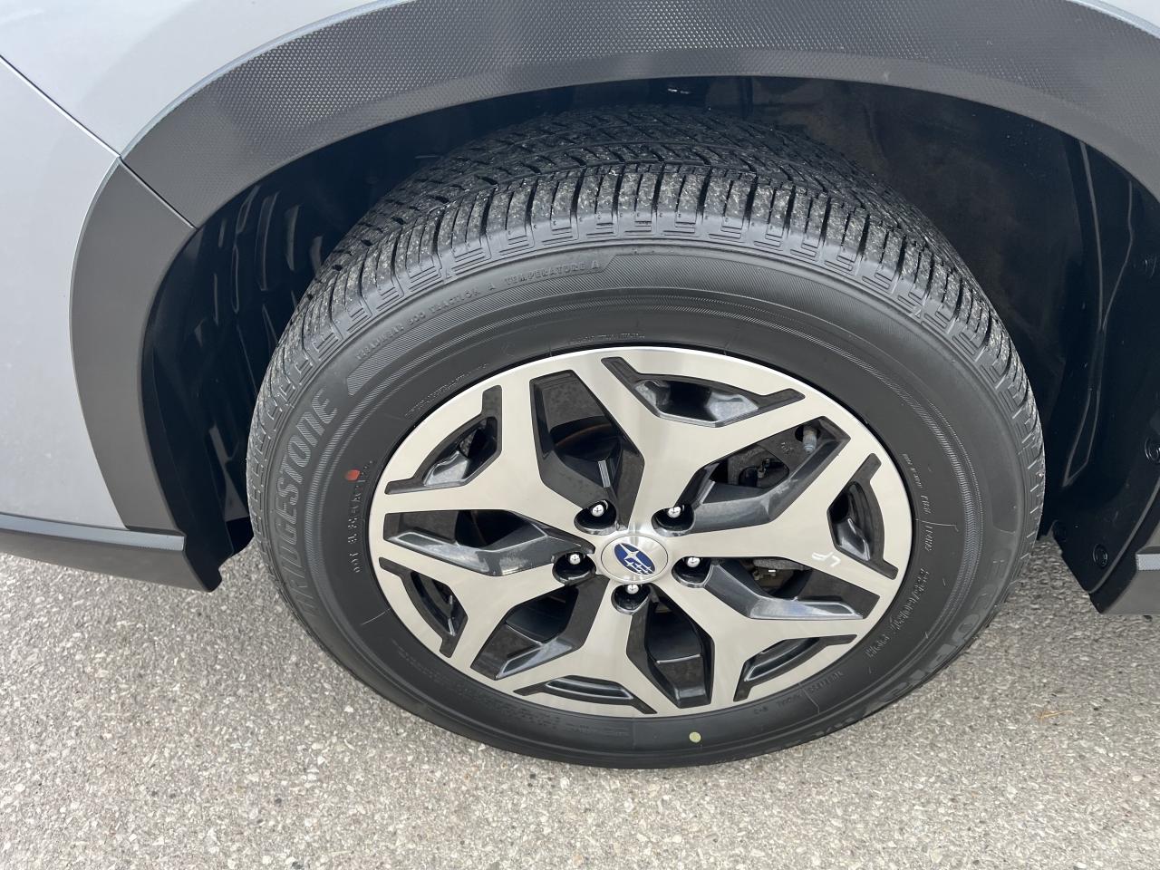 2022 Subaru Forester Convenience CVT, FROM 3.99% FINANCING AVAILABLE Photo