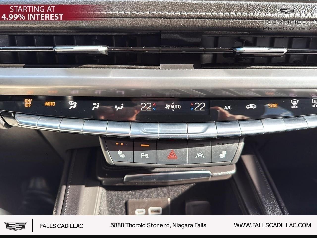 2024 Cadillac XT4 Luxury LUXURY,AWD,LEATHER,H.SEATS,P.LIFT Photo