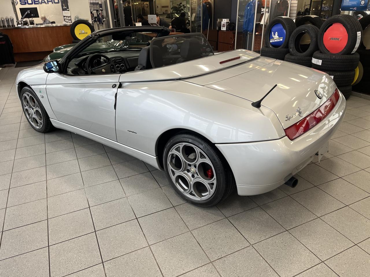 1996 Alfa Romeo Spider  Photo