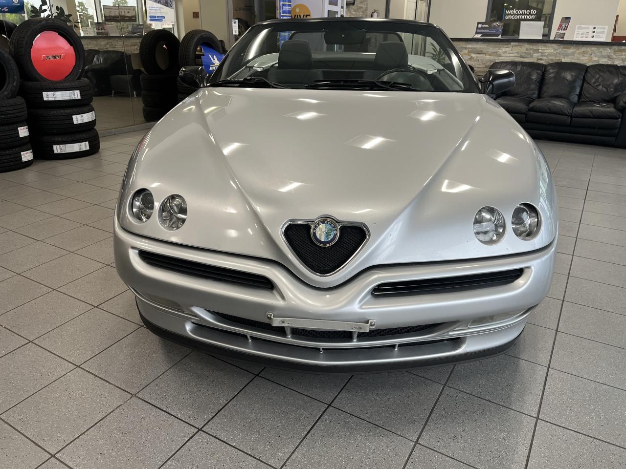 1996 Alfa Romeo Spider  Photo