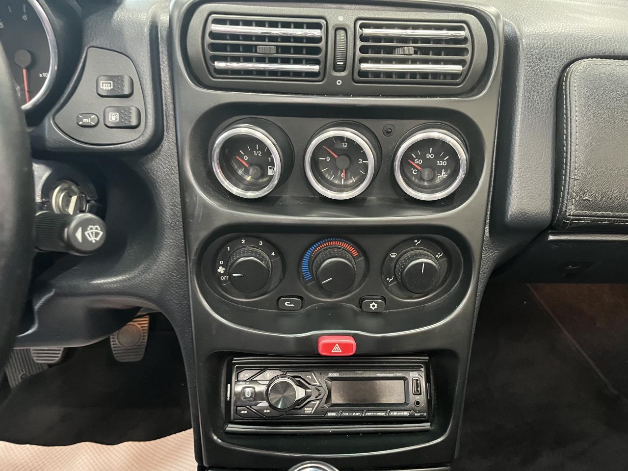 1996 Alfa Romeo Spider  Photo