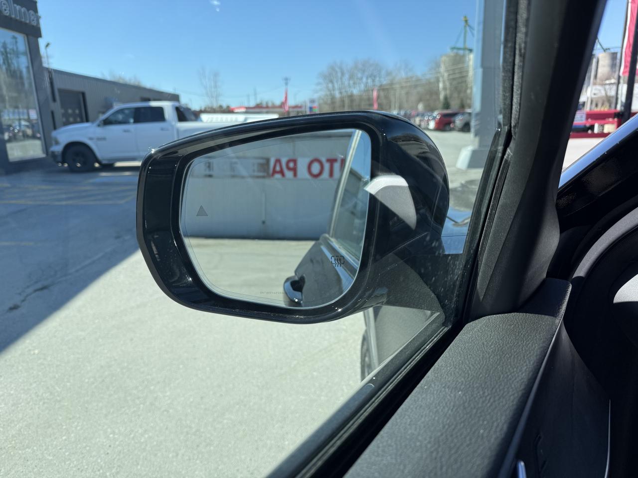 2025 Jeep Grand Cherokee Limited 4X4 - Demo Vehicle!  New rates! Photo