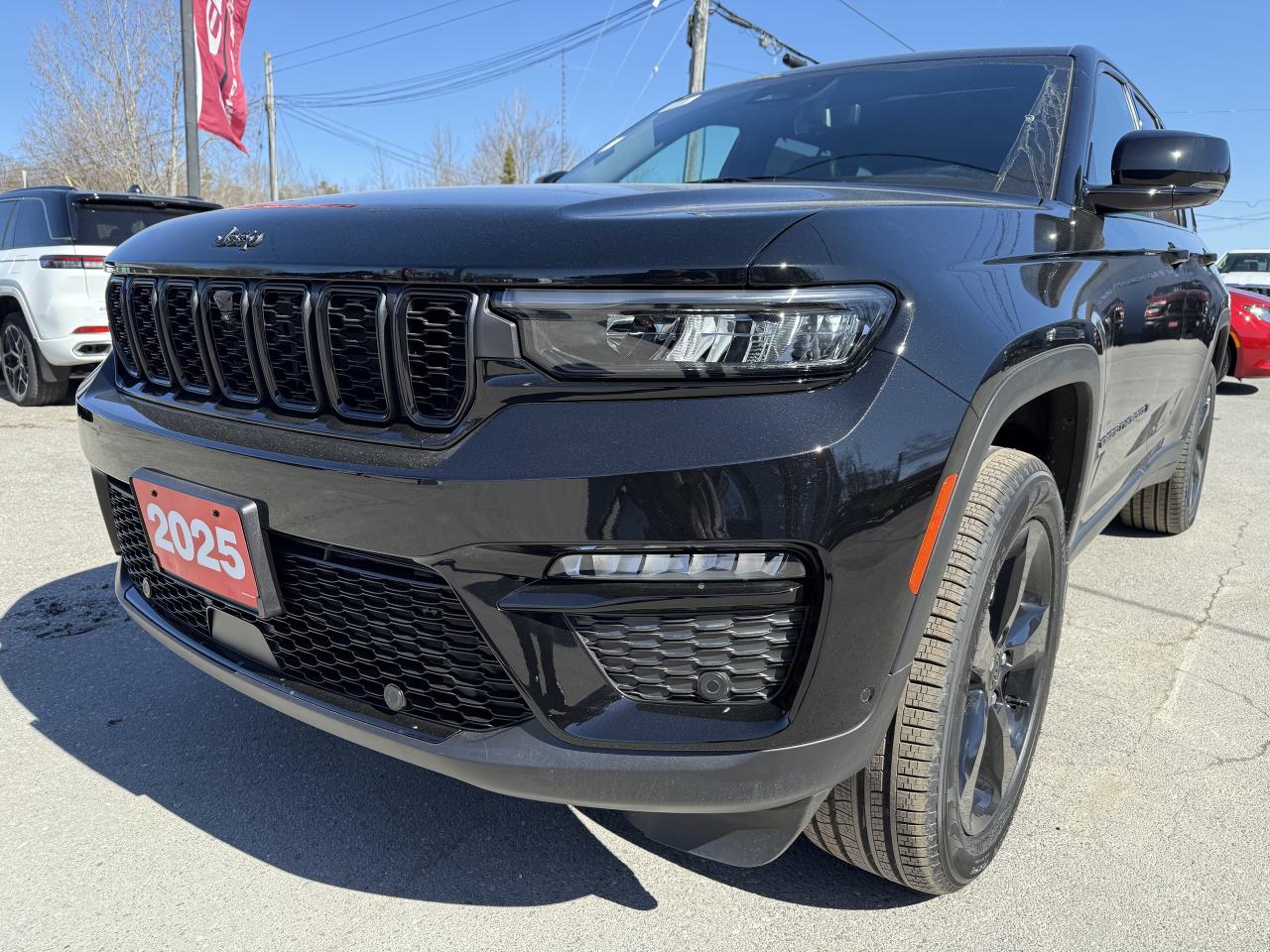 2025 Jeep Grand Cherokee Limited 4X4 - Demo Vehicle!  New rates! Photo