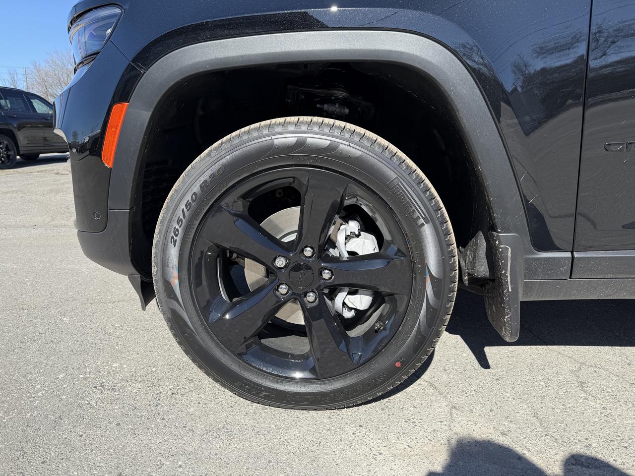 2025 Jeep Grand Cherokee Limited 4X4 - Demo Vehicle!  New rates! Photo