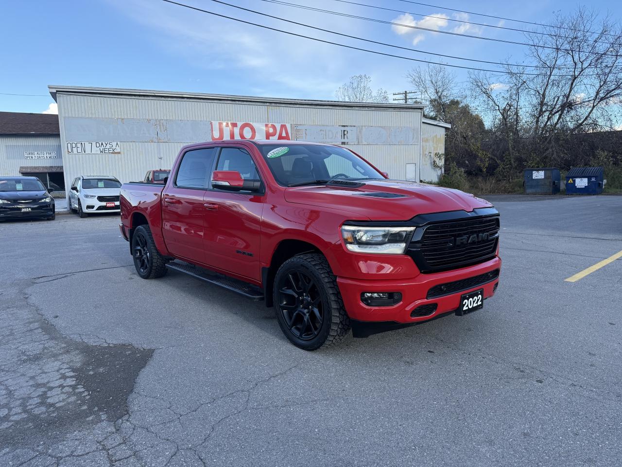 2022 RAM 1500 SPORT CREW 4X4 HEMI- 12 INCH NAV- ONLY 66,000 KM Photo