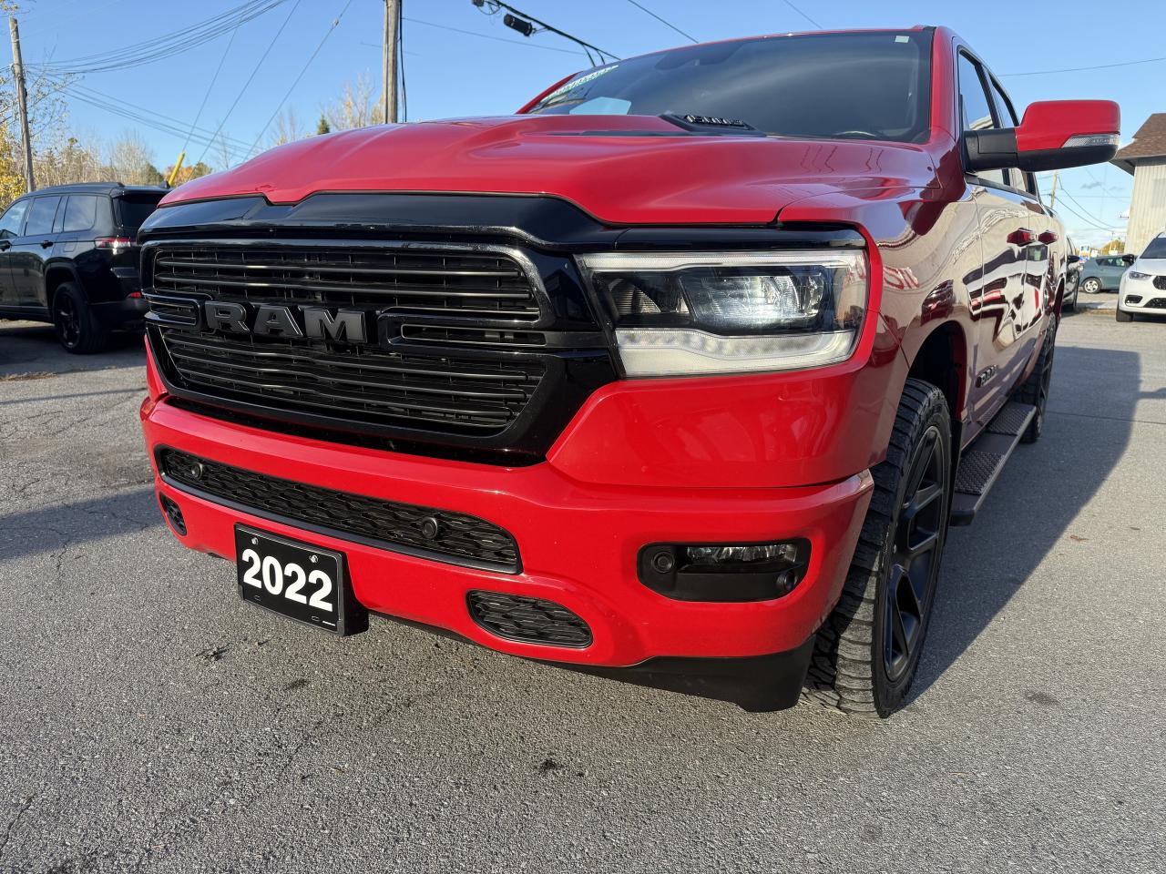 2022 RAM 1500 SPORT CREW 4X4 HEMI- 12 INCH NAV- ONLY 66,000 KM Photo