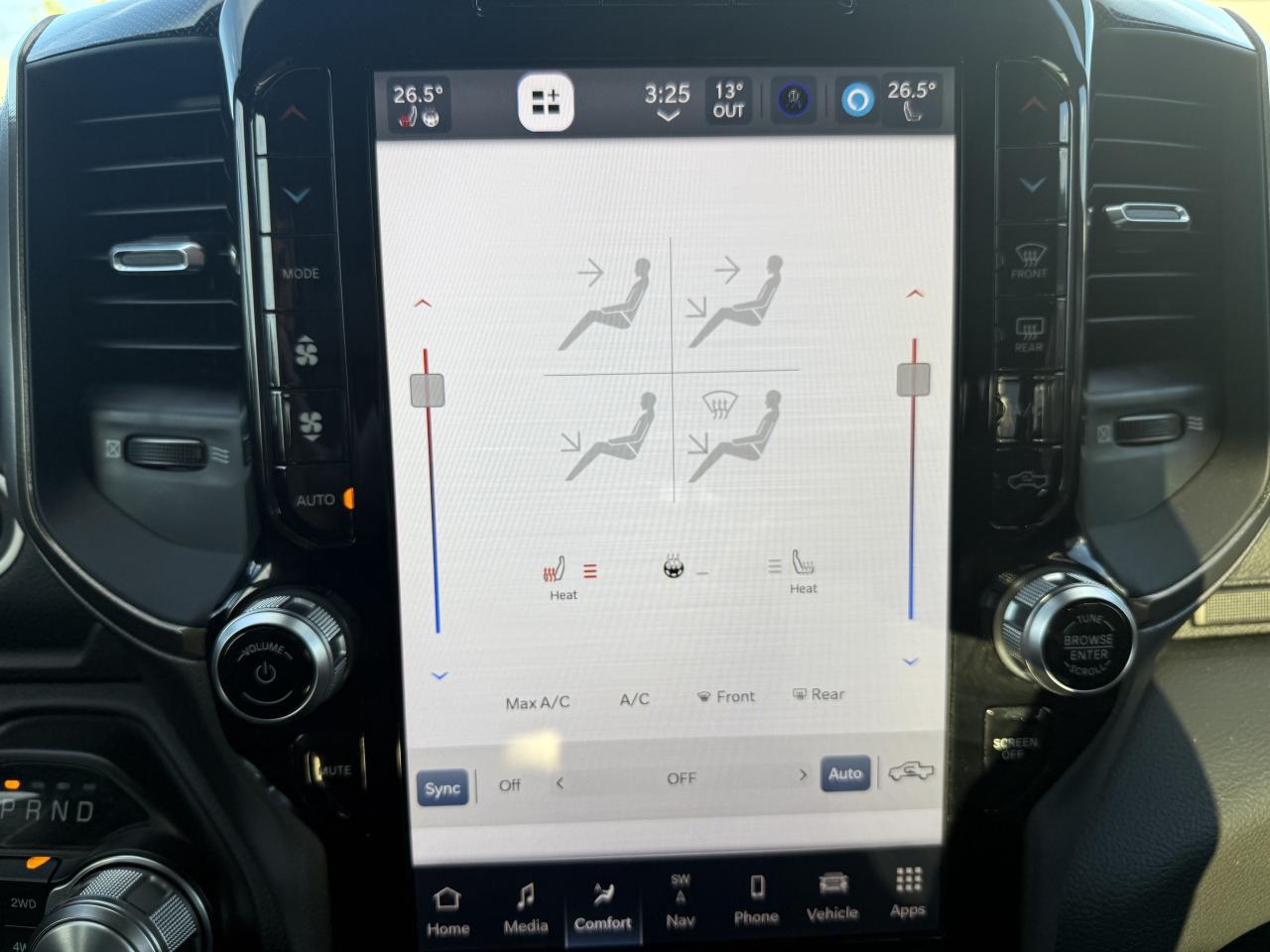 2022 RAM 1500 SPORT CREW 4X4 HEMI- 12 INCH NAV- ONLY 66,000 KM Photo