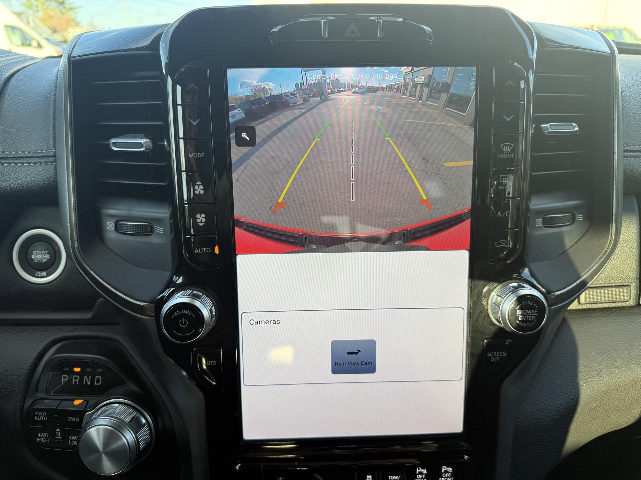 2022 RAM 1500 SPORT CREW 4X4 HEMI- 12 INCH NAV- ONLY 66,000 KM Photo