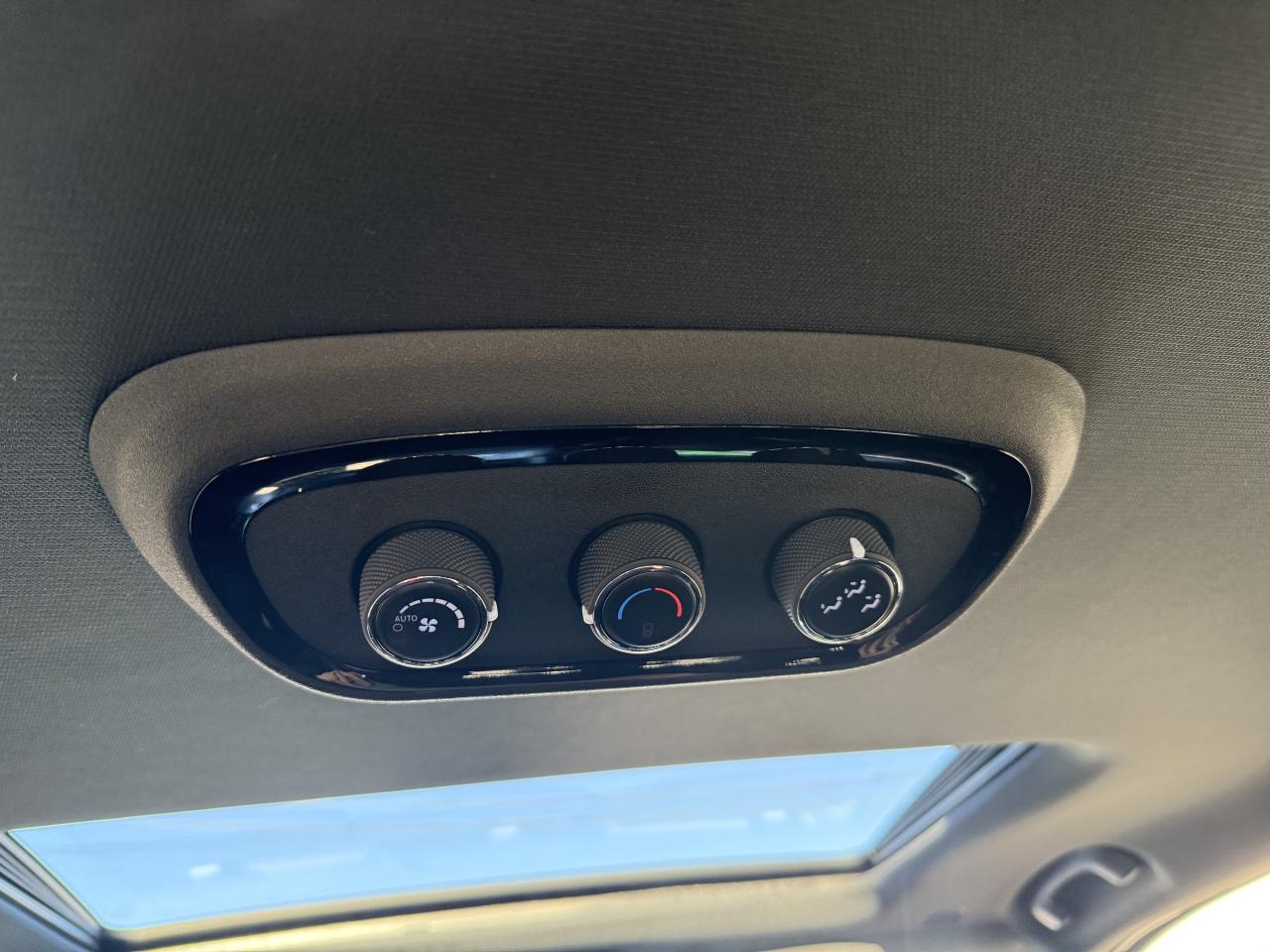 2022 Dodge Durango GT AWD - Lifetime Rust Warranty! Go Low Zone! Photo