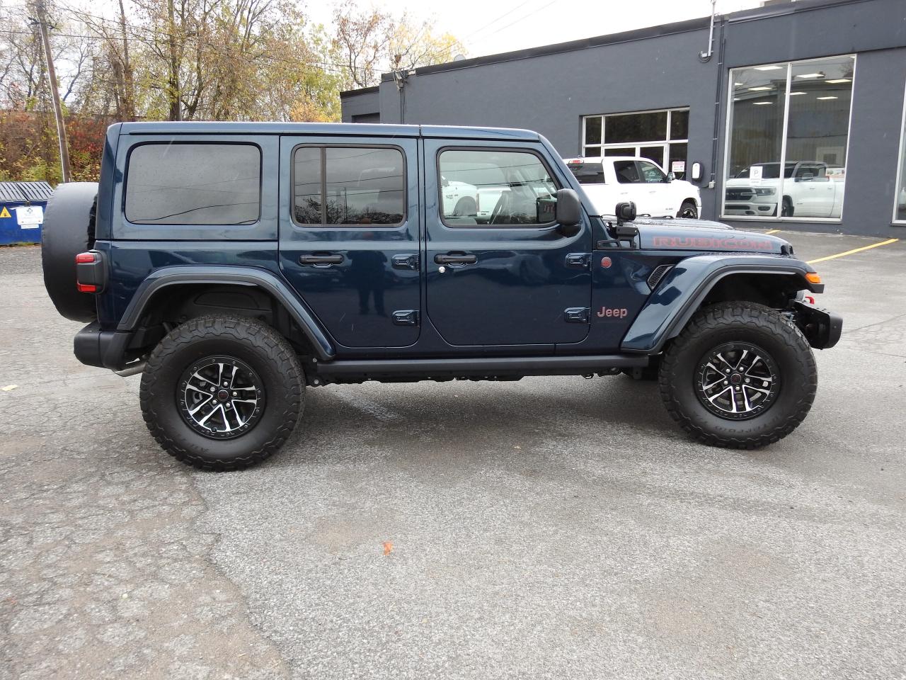 2025 Jeep Wrangler Rubicon X 4 Door 4x4 - DEMO - 0% UP TO 72 MONTHS Photo4