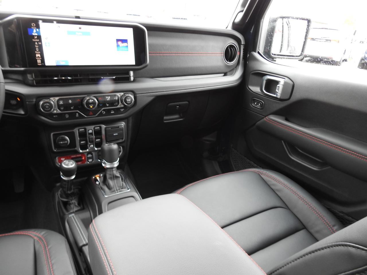 2025 Jeep Wrangler Rubicon X 4 Door 4x4 - DEMO - 0% UP TO 72 MONTHS Photo