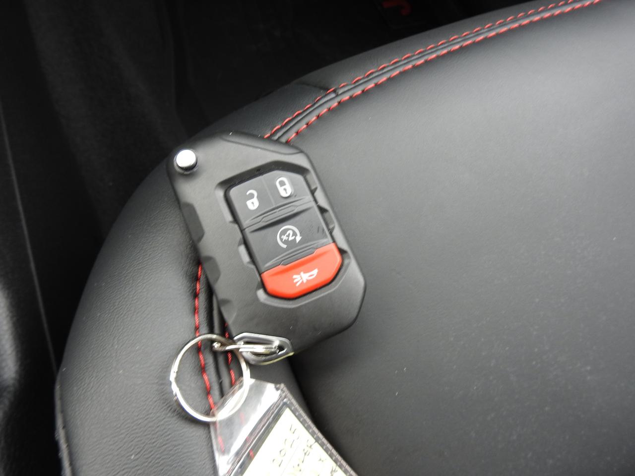 2025 Jeep Wrangler Rubicon X 4 Door 4x4 - DEMO - 0% UP TO 72 MONTHS Photo