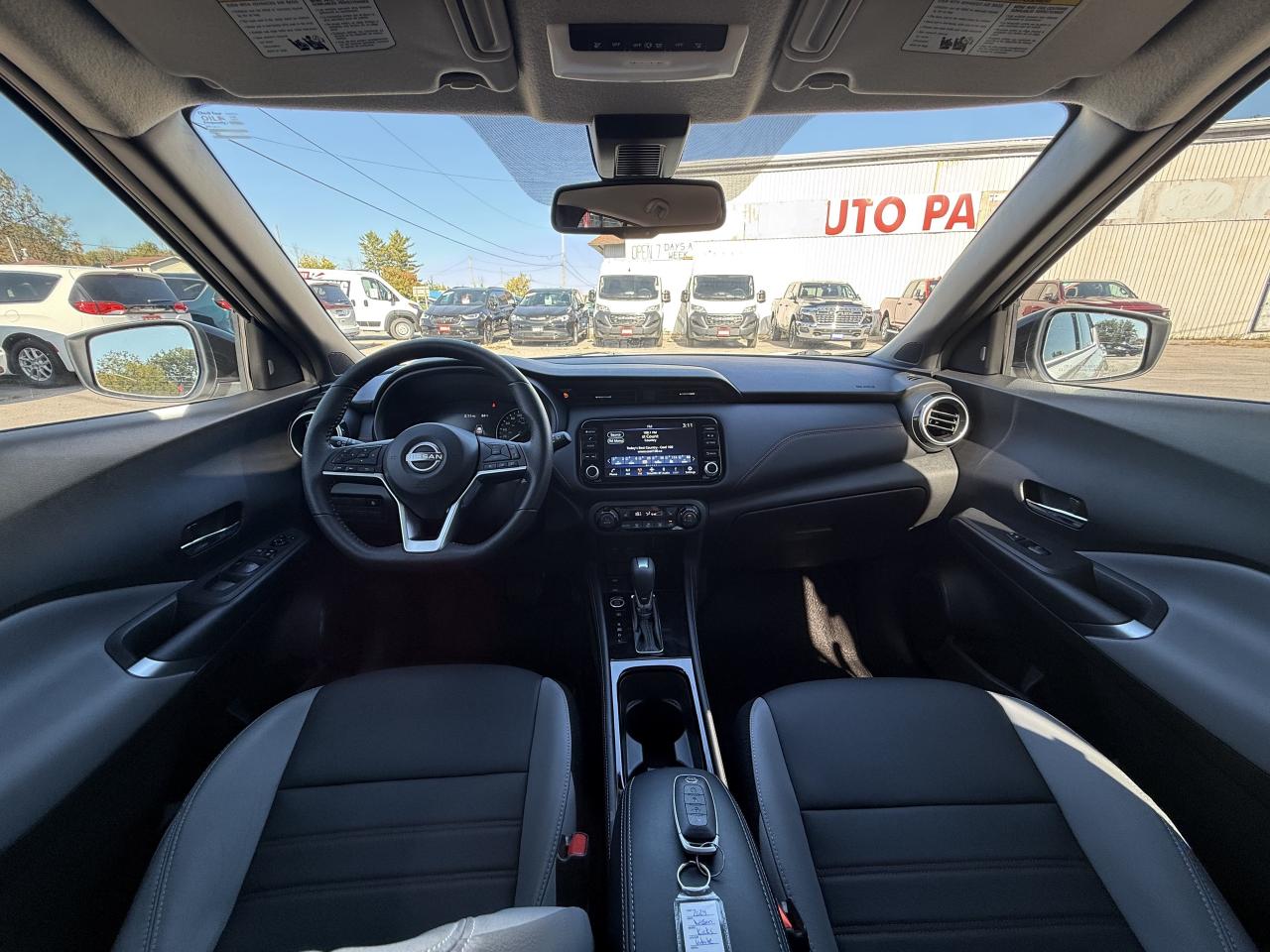 2024 Nissan Kicks SR FWD - Remote Start - Heated Seats Photo