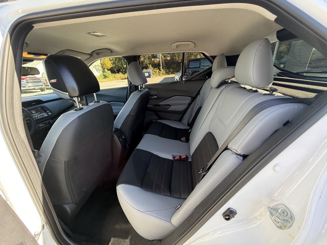 2024 Nissan Kicks SR FWD - Remote Start - Heated Seats Photo