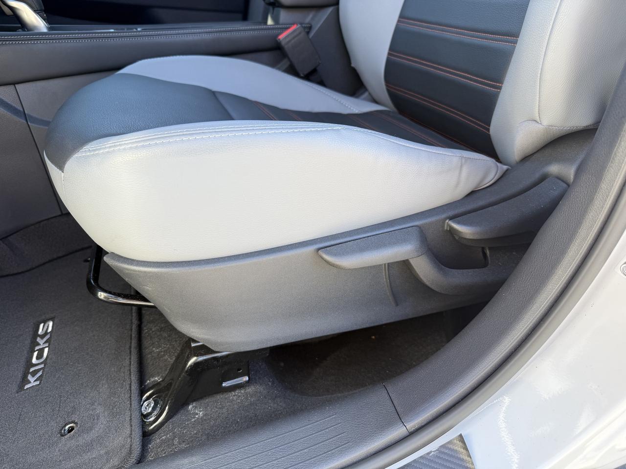 2024 Nissan Kicks SR FWD - Remote Start - Heated Seats Photo