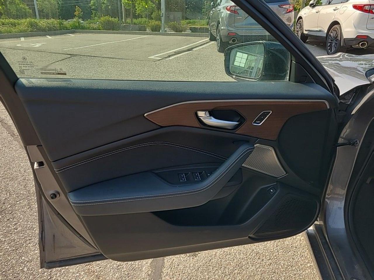 2021 Acura TLX Platinum Elite SH-AWD Sedan (TOP LINE MODEL!!!) Photo