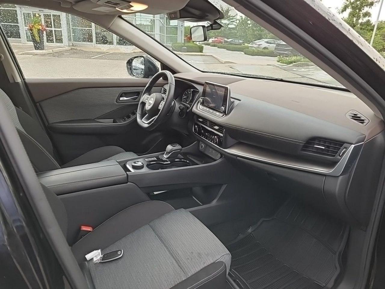 2023 Nissan Rogue SV Moonroof Heated Seats (LOW MILEAGE REDUCED!!) Photo