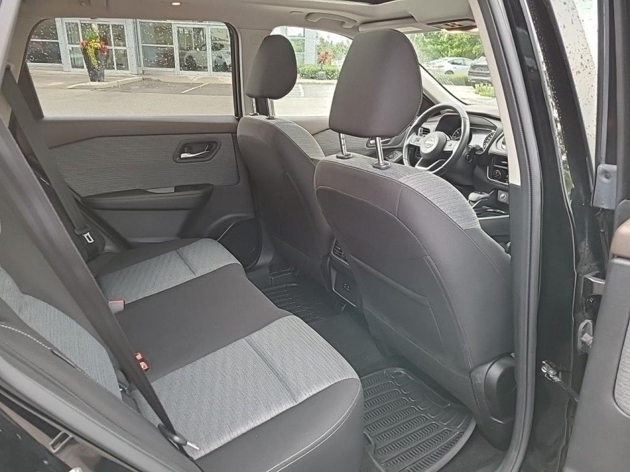 2023 Nissan Rogue SV Moonroof Heated Seats (LOW MILEAGE REDUCED!!) Photo