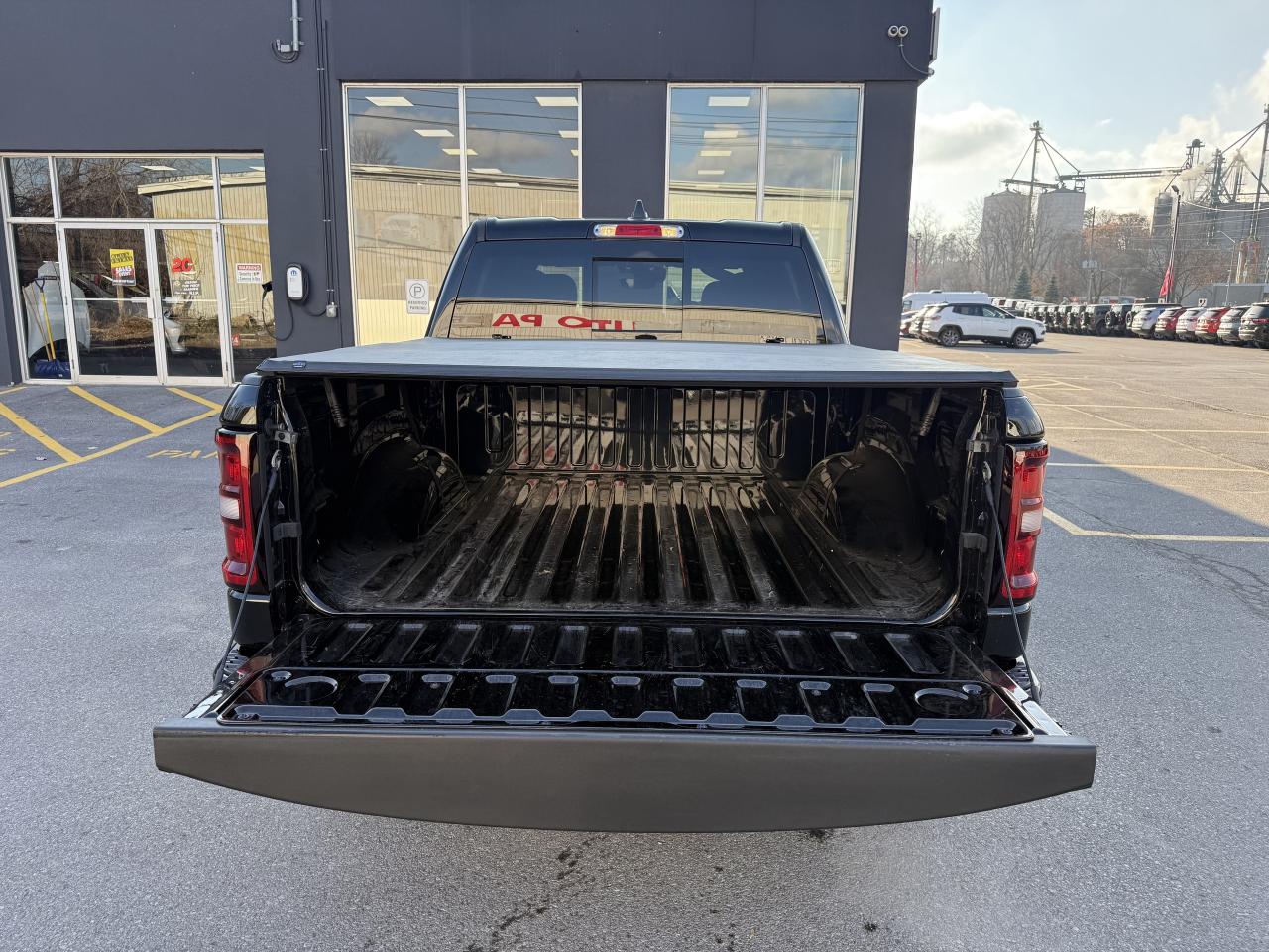 2025 RAM 1500 Big Horn 4x4 Crew - Demo: Qualifies for new rates! Photo4