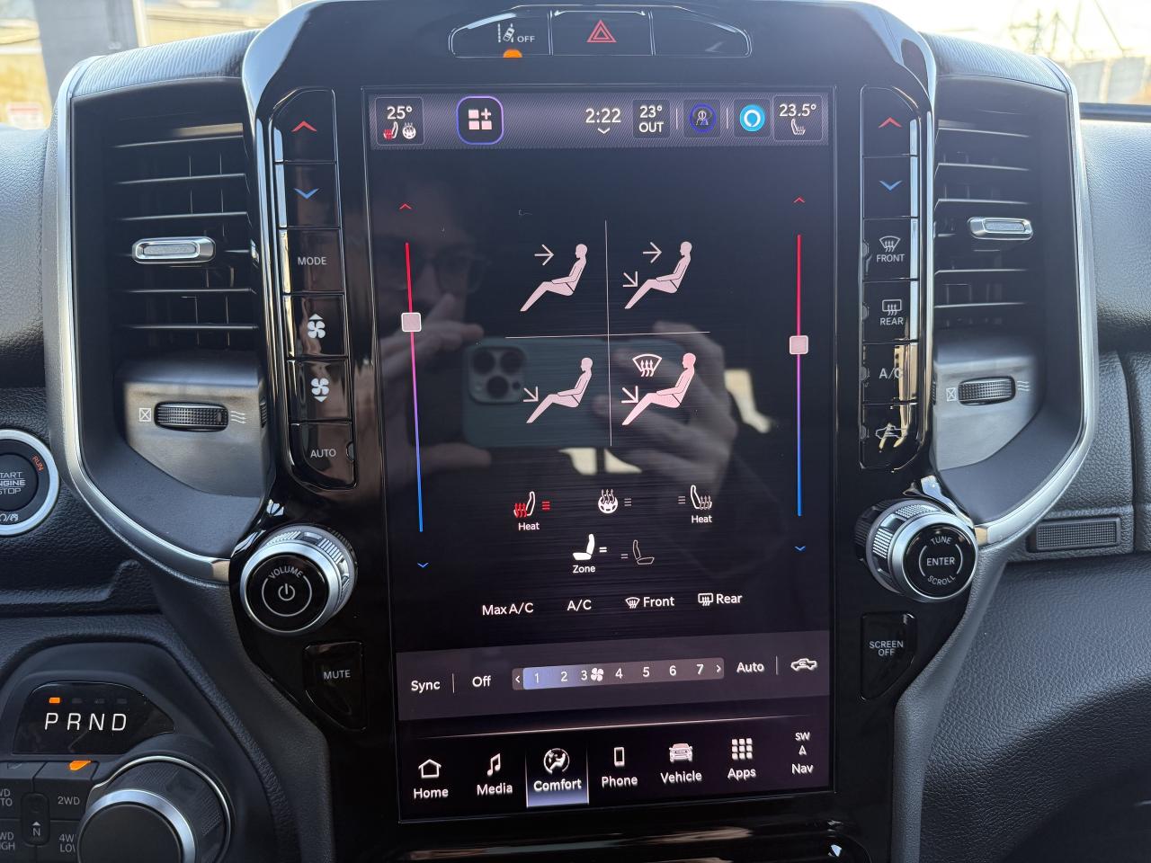 2025 RAM 1500 Big Horn 4x4 Crew - Demo: Qualifies for new rates! Photo