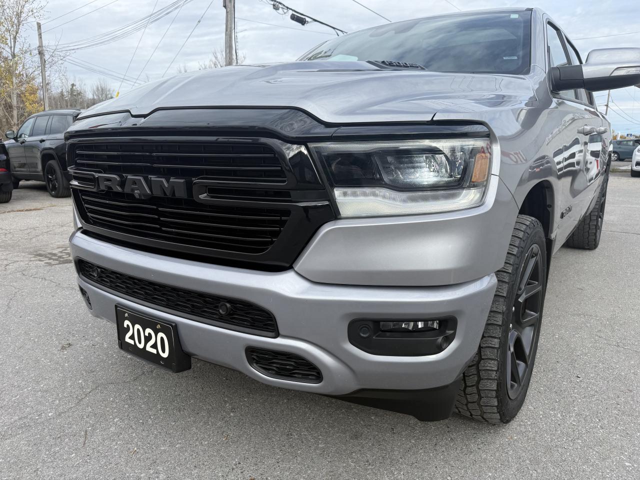 2020 RAM 1500 SPORT CREW 4X4 - HEMI - PANORAMIC SUNROOF Photo