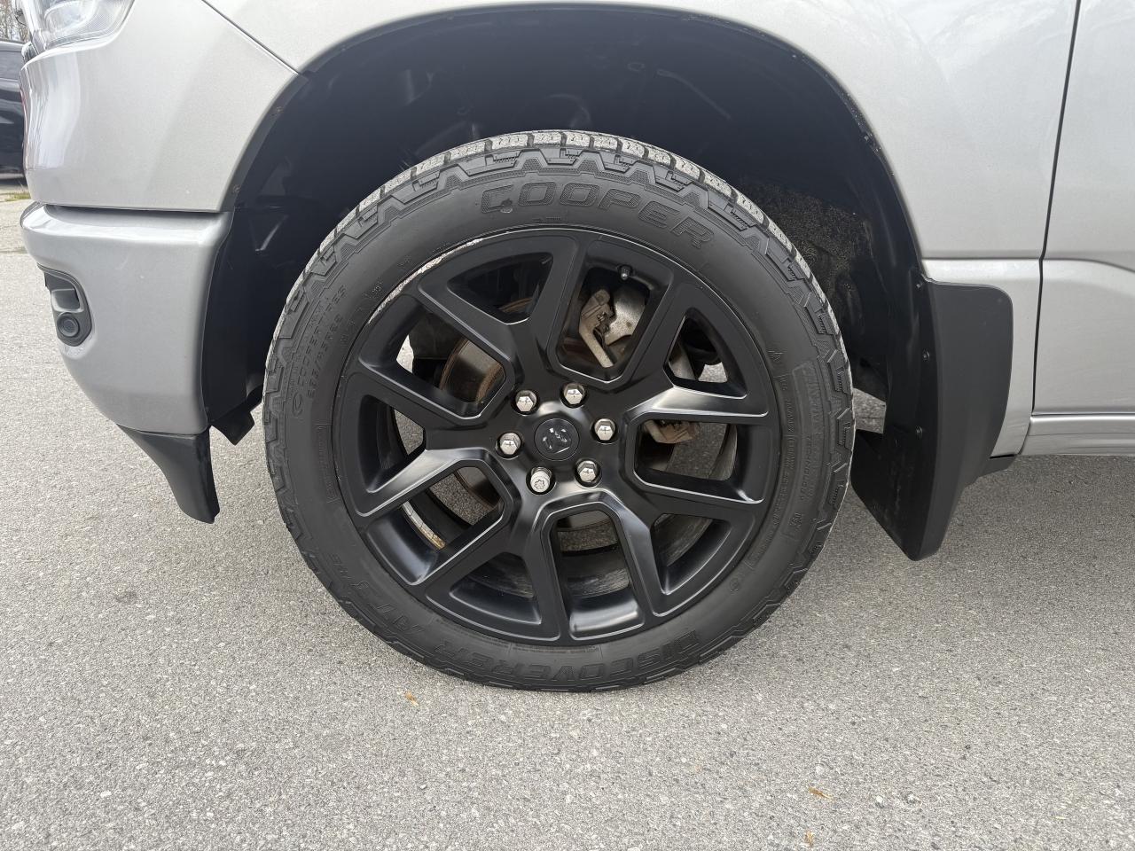 2020 RAM 1500 SPORT CREW 4X4 - HEMI - PANORAMIC SUNROOF Photo