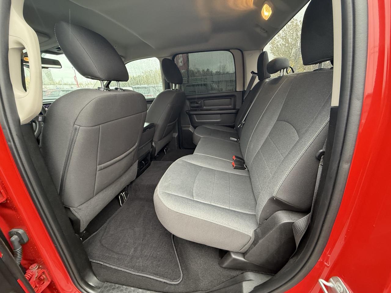 2023 RAM 1500 Classic Express 4x4 Crew Cab - Extended Warranty! Photo