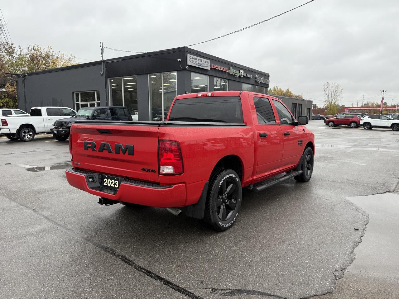 2023 RAM 1500 Classic Express 4x4 Crew Cab - Extended Warranty! Photo