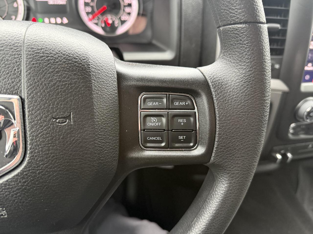 2023 RAM 1500 Classic Express 4x4 Crew Cab - Extended Warranty! Photo