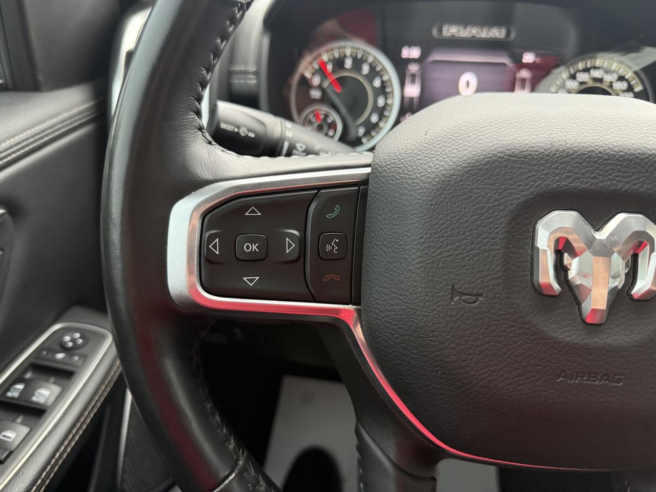 2022 RAM 1500 Laramie 4x4 Crew Cab - Extended Warranty! Photo