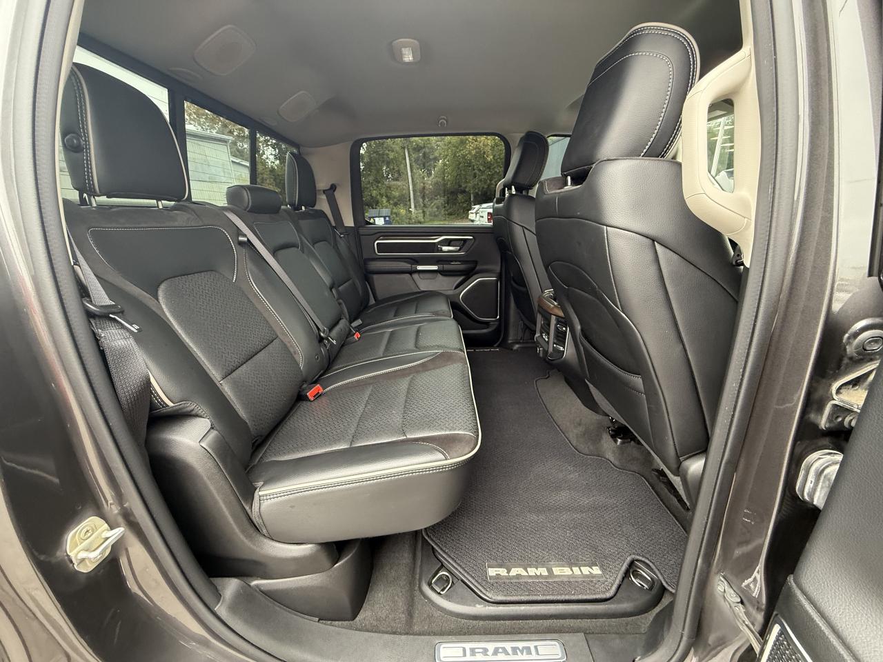 2022 RAM 1500 Laramie 4x4 Crew: Extended Warranty! - Go Low Zone Photo