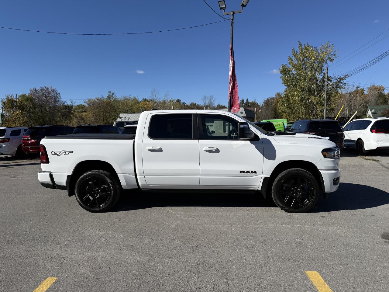 2025 RAM 1500 SPORT CREW GT- TOW GROUP- AIR RIDE-FLOOR SHIFT Photo
