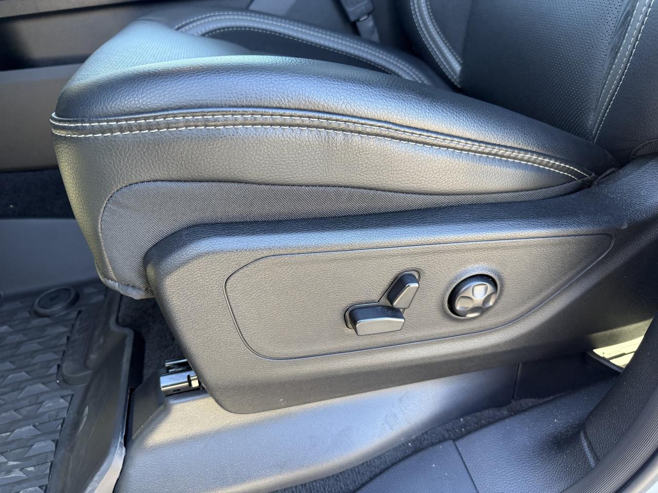 2025 RAM 1500 SPORT CREW GT- TOW GROUP- AIR RIDE-FLOOR SHIFT Photo