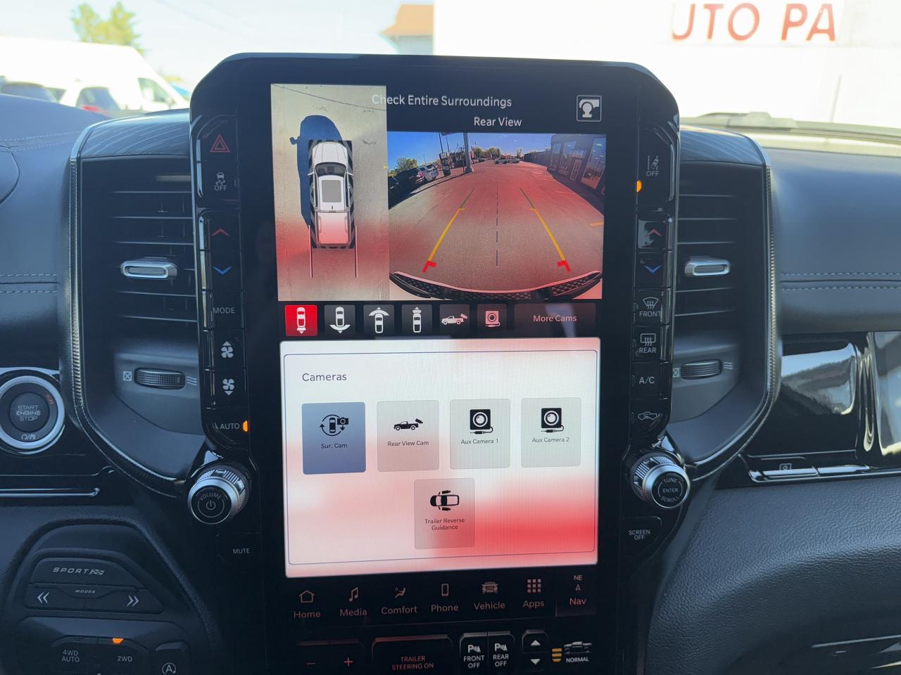 2025 RAM 1500 SPORT CREW GT- TOW GROUP- AIR RIDE-FLOOR SHIFT Photo