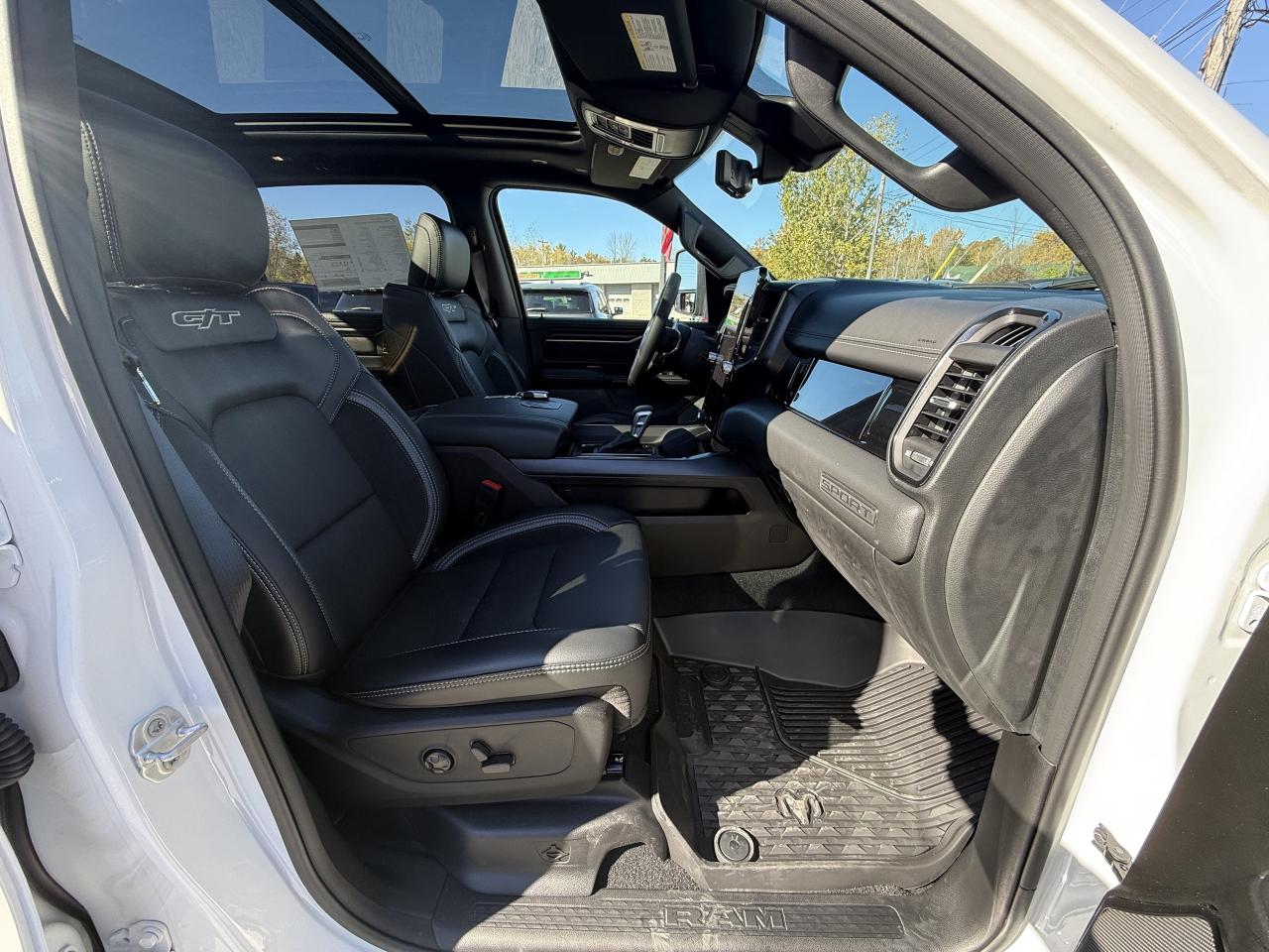 2025 RAM 1500 SPORT CREW GT- TOW GROUP- AIR RIDE-FLOOR SHIFT Photo