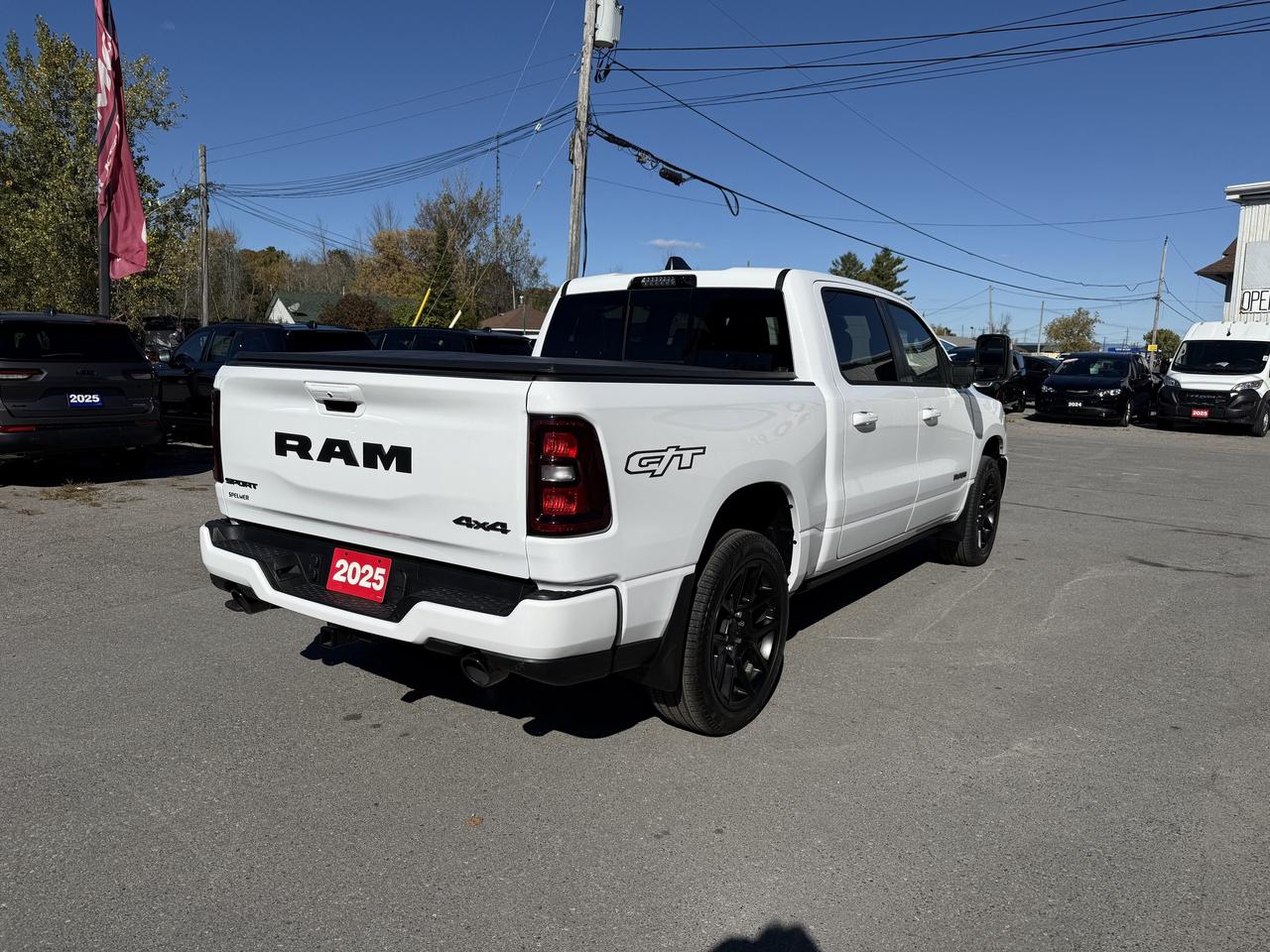 2025 RAM 1500 SPORT CREW GT- TOW GROUP- AIR RIDE-FLOOR SHIFT Photo