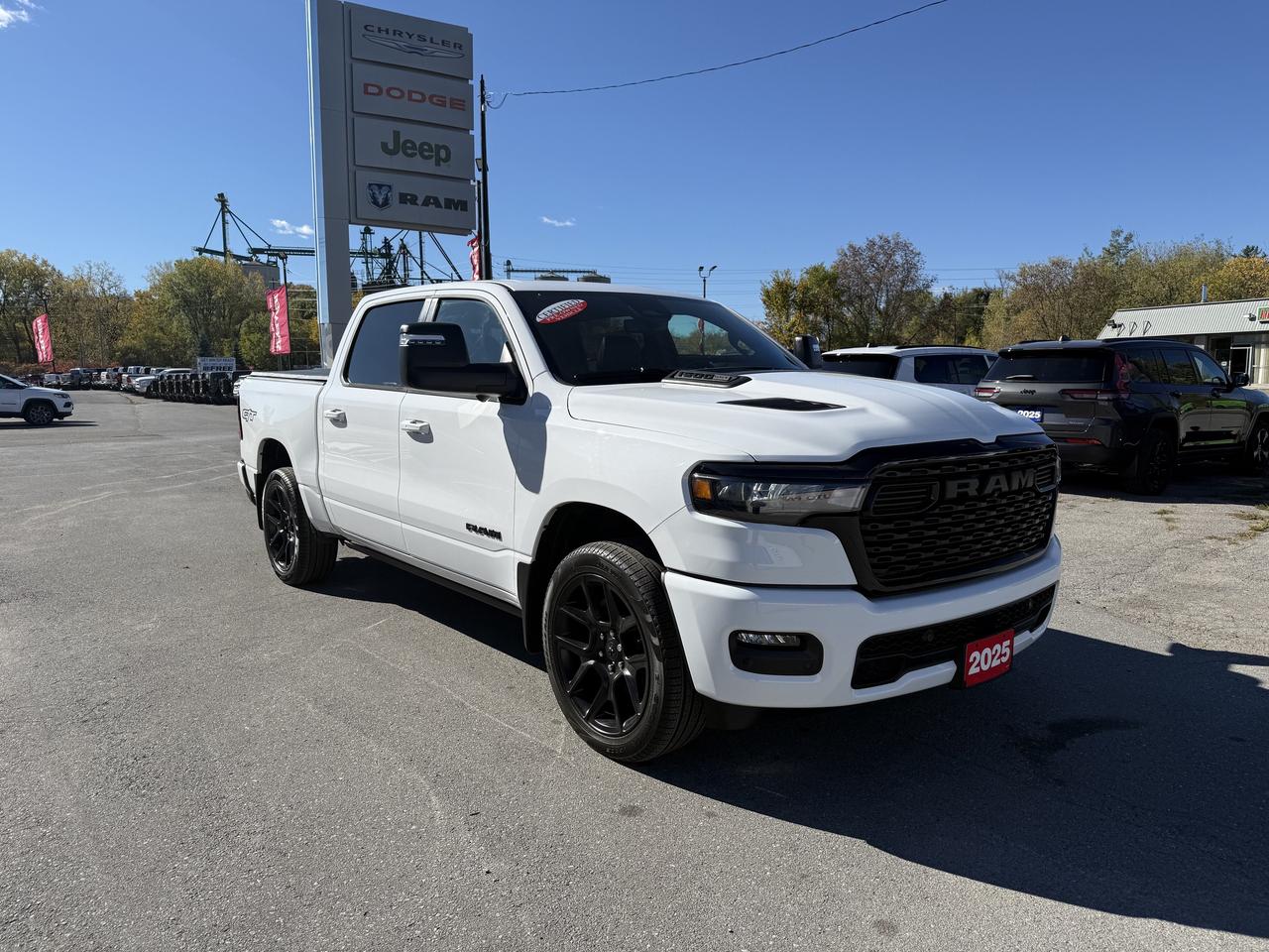 2025 RAM 1500 SPORT CREW GT- TOW GROUP- AIR RIDE-FLOOR SHIFT Photo