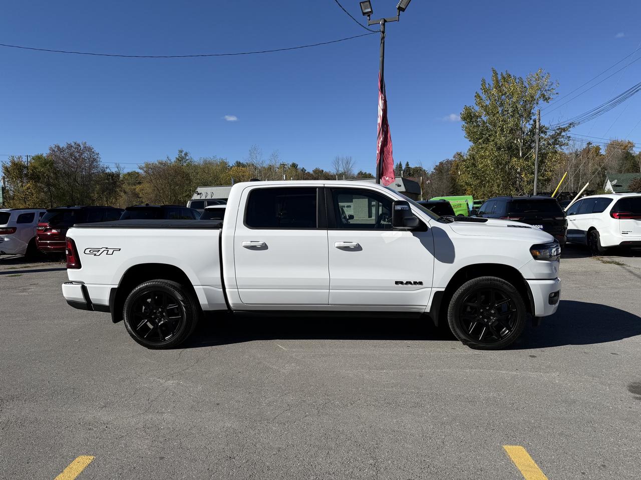 2025 RAM 1500 SPORT CREW GT- TOW GROUP- AIR RIDE-FLOOR SHIFT Photo