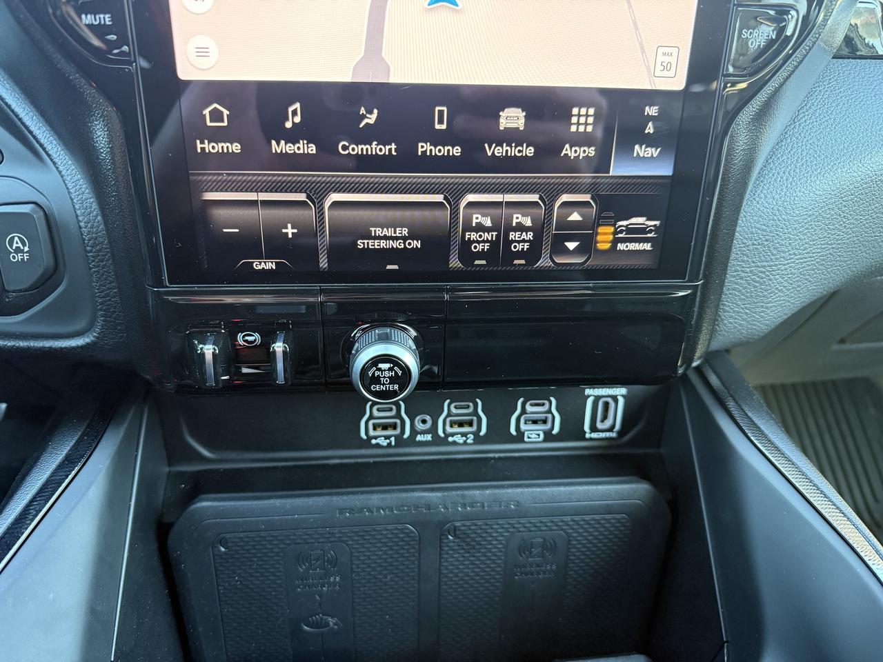 2025 RAM 1500 SPORT CREW GT- TOW GROUP- AIR RIDE-FLOOR SHIFT Photo