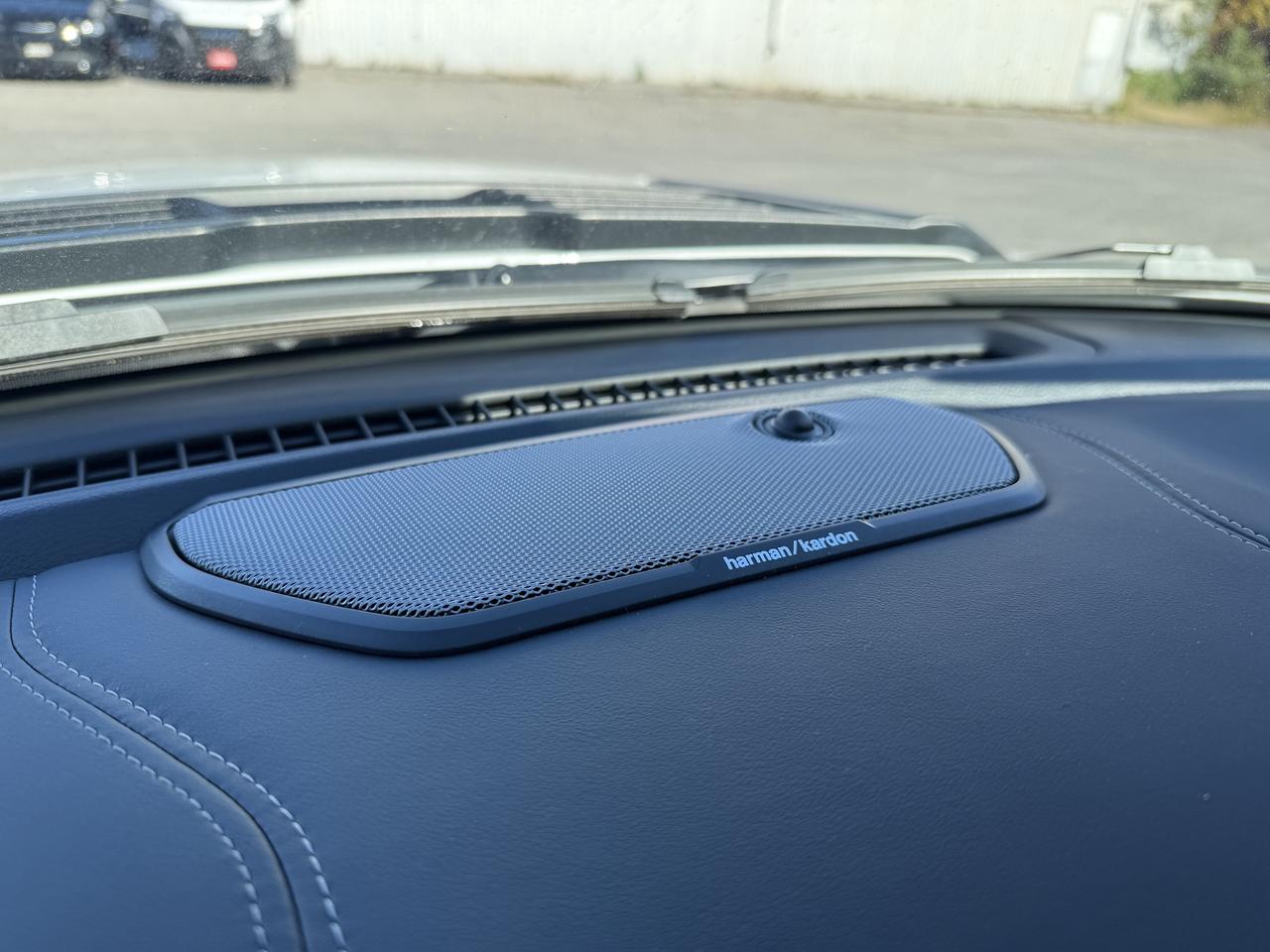 2025 RAM 1500 SPORT CREW GT- TOW GROUP- AIR RIDE-FLOOR SHIFT Photo