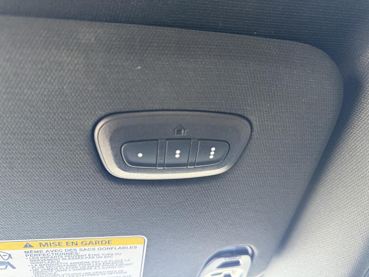 2025 RAM 1500 SPORT CREW GT- TOW GROUP- AIR RIDE-FLOOR SHIFT Photo