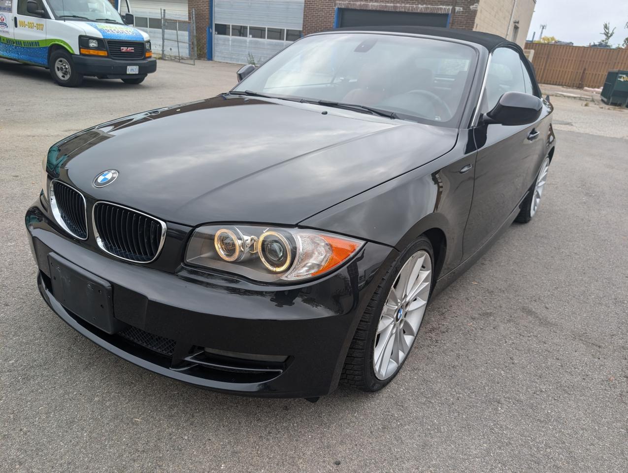 2010 BMW 1 Series SPORT PACKAGE 2dr Cabriolet 128i Photo