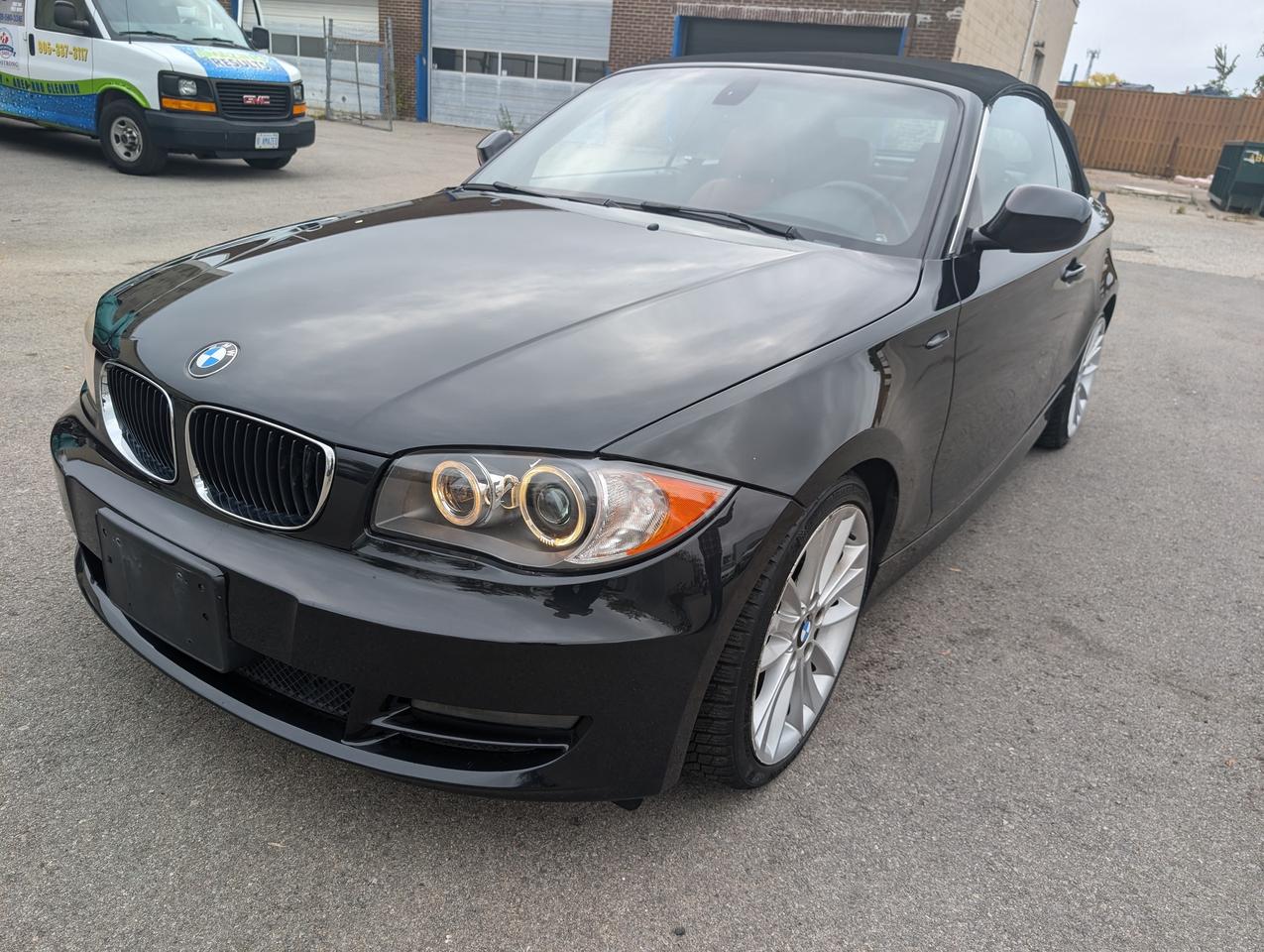 2010 BMW 1 Series SPORT PACKAGE 2dr Cabriolet 128i Photo