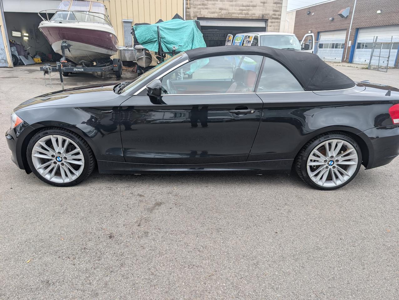 2010 BMW 1 Series SPORT PACKAGE 2dr Cabriolet 128i Photo