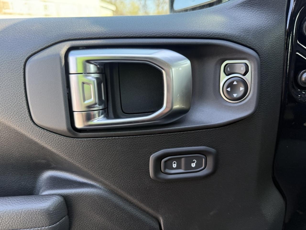 2025 Jeep Wrangler Willys 2 Door 4x4 - Demo!  Manual! Photo