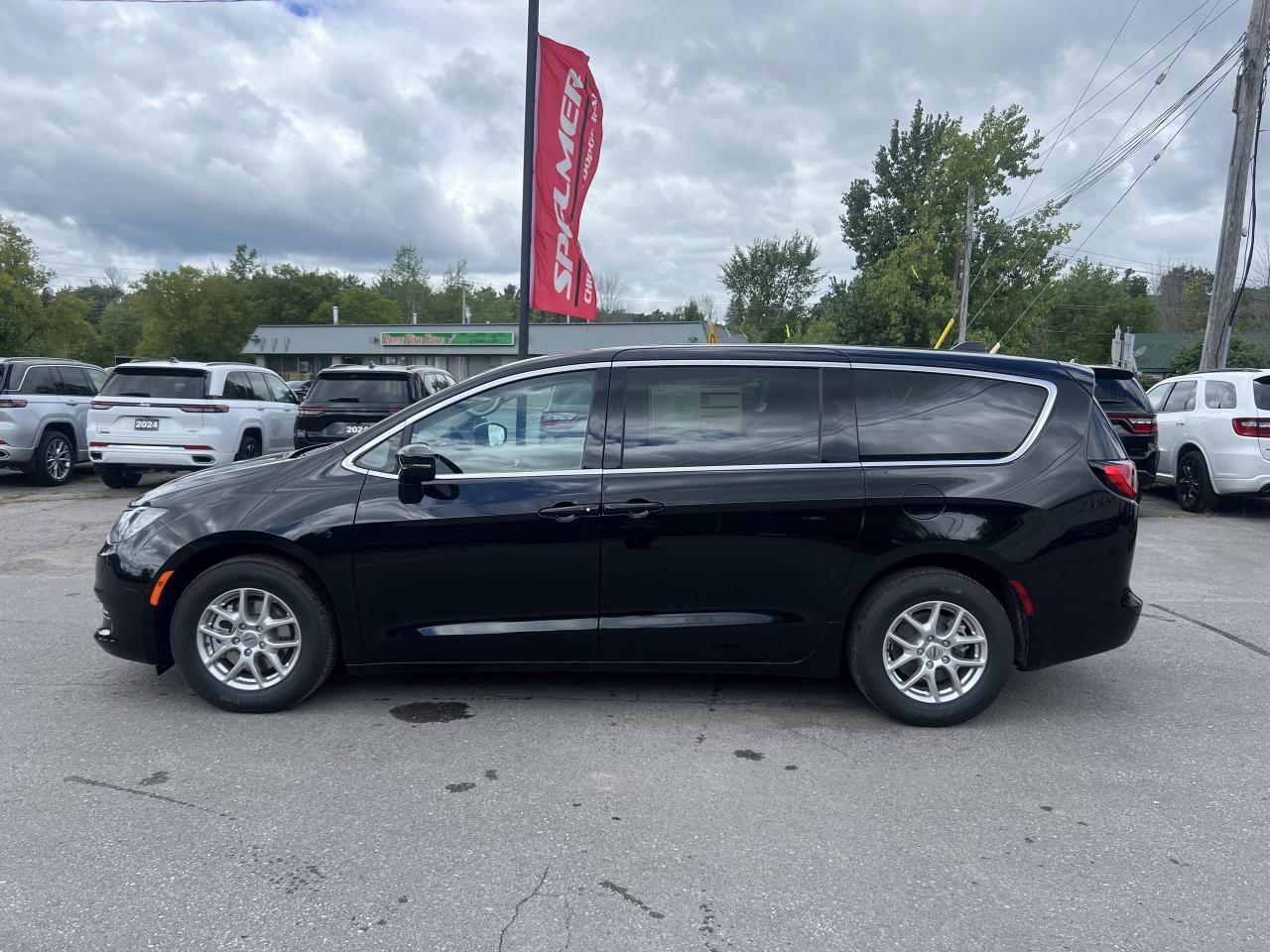 2024 Chrysler Grand Caravan SXT - Safety Tec Group - Navigation Photo