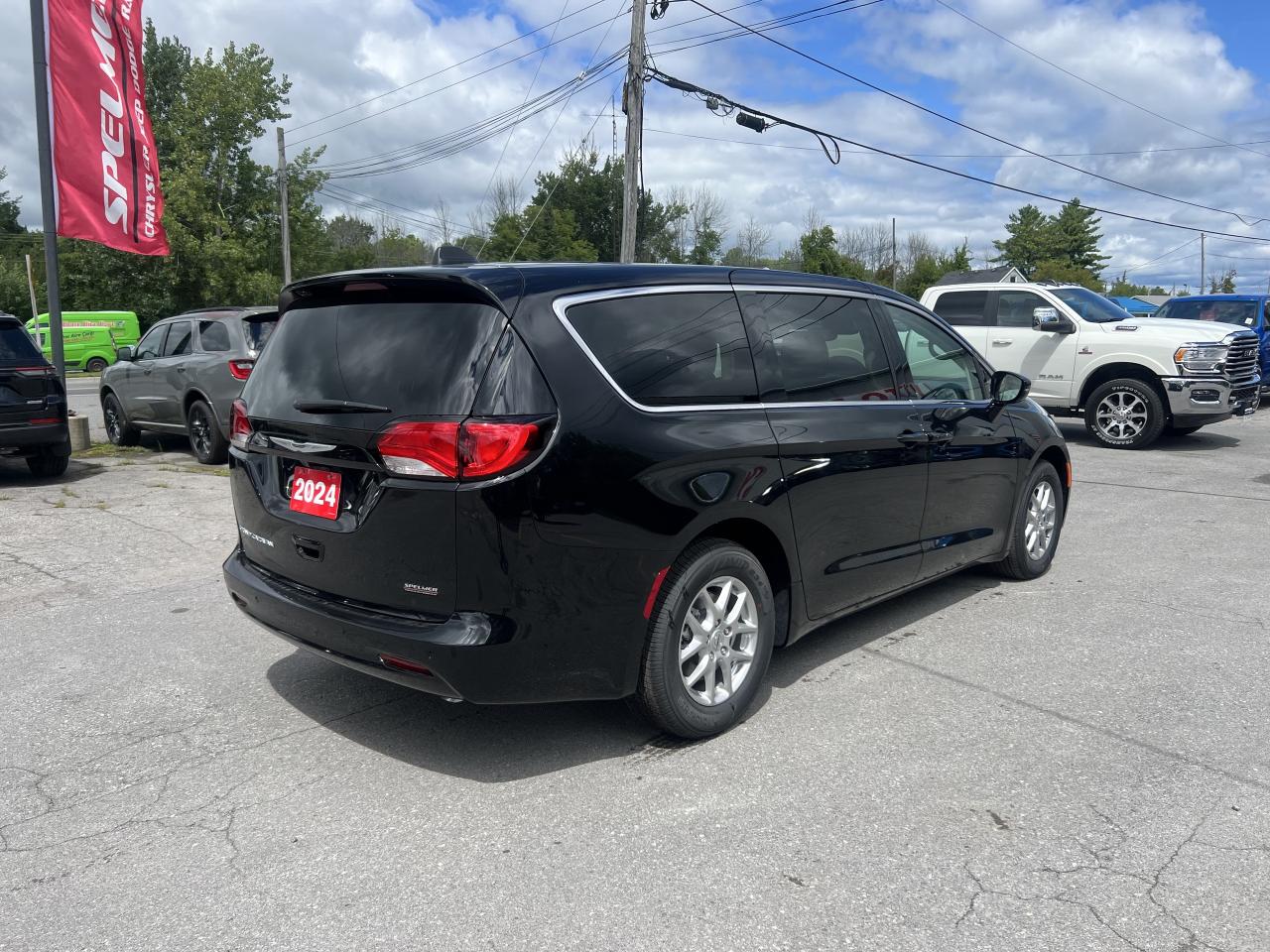 2024 Chrysler Grand Caravan SXT - Safety Tec Group - Navigation Photo4