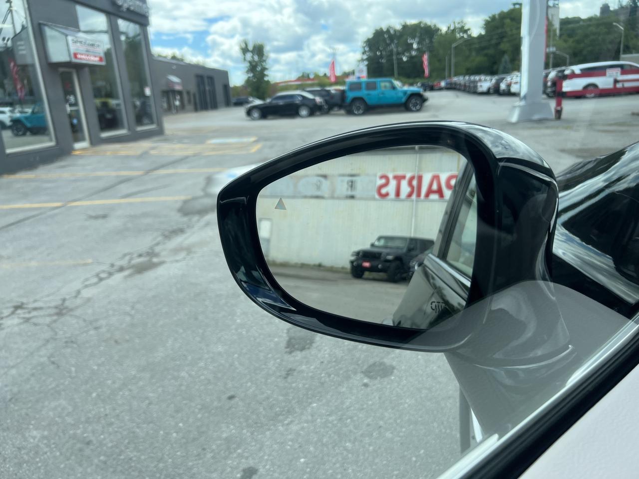 2024 Chrysler Grand Caravan SXT - Safety Tec Group - Navigation Photo